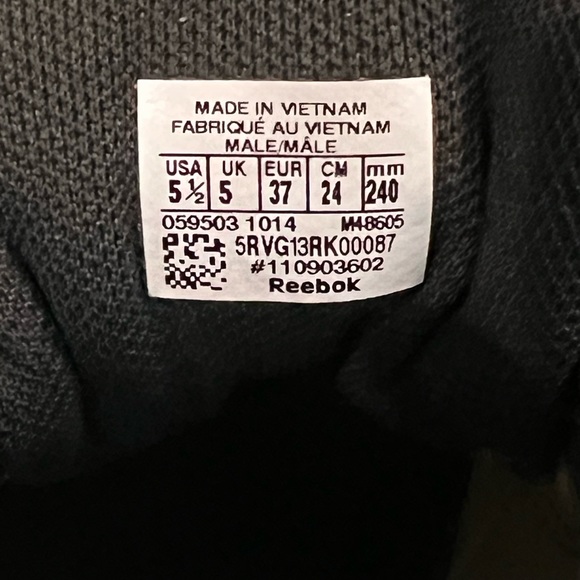 Reebok Men’s Size 5.5 - Picture 2 of 2
